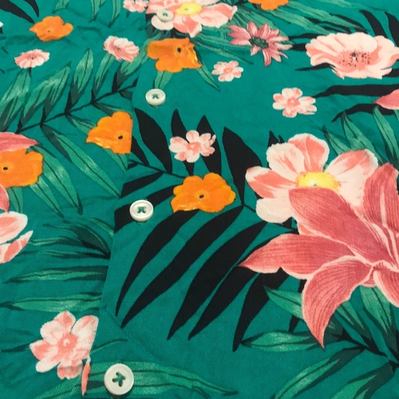 *NEW* Bershka Floral Casual Shirt - Picture 2 of 3